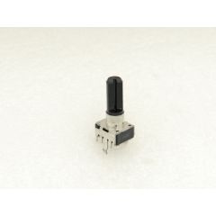 Mackie Pot 10KB 18mm Pt milieu SRM1801 - Vue 2