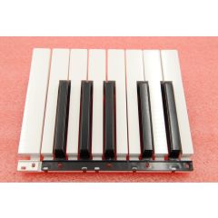 Korg peigne 13 touches pour clavier BA-61 / PA700 / PA600 / X50 (non lesté) - Vue 1