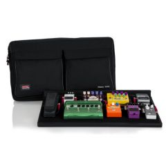 Gator Pedalboard bois 30" x 16" avec housse nylon et alimentation - Vue 1