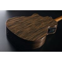 Lâg HyVibe 50 Nylon Auditorium Auditorium Bevel Cutaway Smart Guitar - Vue 5