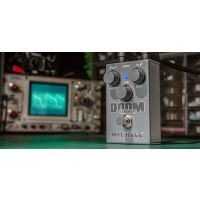 Way Huge Doom Hammer Fuzz - Vue 5